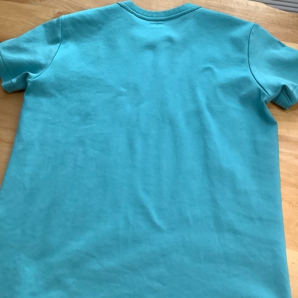 2/$30 UNIQLO Crew Neck Short Sleeve T-Shirt in Aqua Size M - Picture 6 of 14